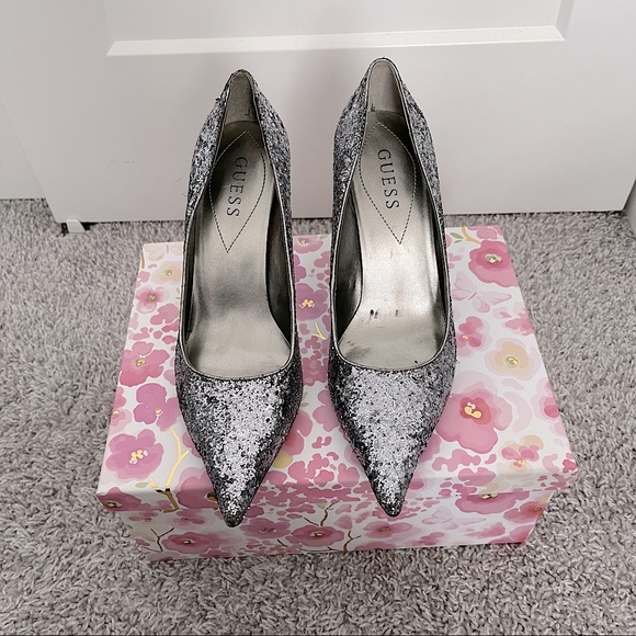 2𝒇𝒐𝒓$50 GUESS Glitter Pumps 3” stiletto heels size7.5 - Picture 3 of 6